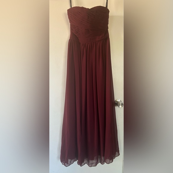 Bill Levkoff strapless formal dress in burgundy - Picture 2 of 4